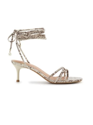 Foto van product GUESS Sandaal 'GARSIE GAEELE' beige