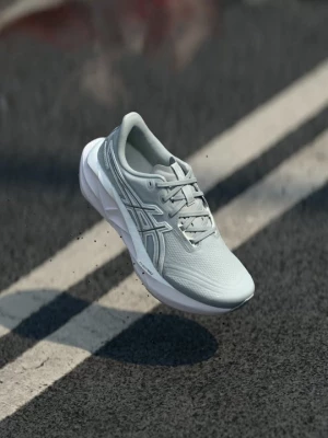 Foto van product Hardloopschoenen voor op de weg Asics lichtgrijs