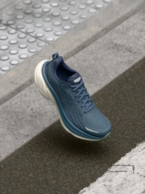 Foto van product Hardloopschoenen voor op de weg Saucony grijs