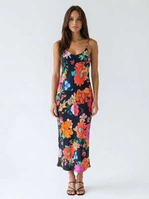 Foto van product Introvertie VIENNA Zomerjurk 'Not Your Darling Bias Slip Dress' zwart