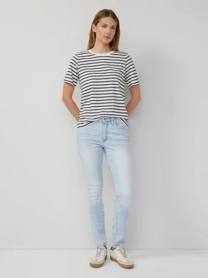 Foto van product Jeans Izabell / Skinny Fit / Halfhoog / Magere pijpen s.Oliver blauw