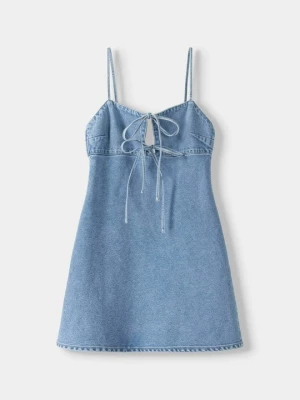 Foto van product Jeansjurken Bershka lichtblauw denim