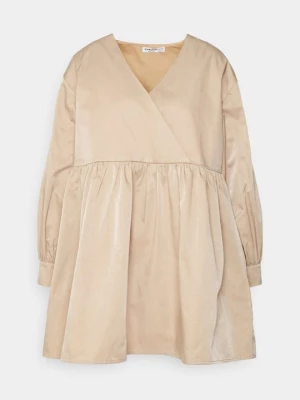 Foto van product Jurk Glamorous beżowy