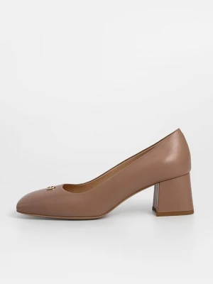 Foto van product Klassieke pumps Aigner lichtbruin