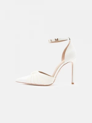 Foto van product Klassieke pumps MARCIANO BY GUESS crème