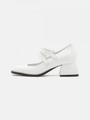 Foto van product Klassieke pumps NODALETO wit