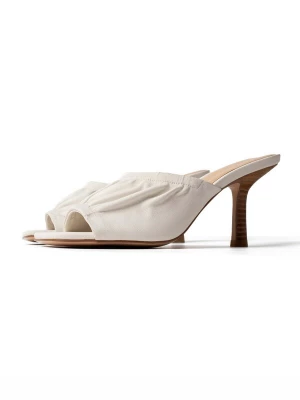 Foto van product L37 HANDMADE SHOES Huisschoenen 'SUNLIGHT BETWEEN OUR HANDS' wit