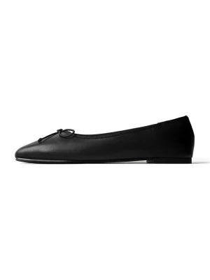 Foto van product L37 HANDMADE SHOES Instappers 'CHASING THE ENDLESS SUN' zwart