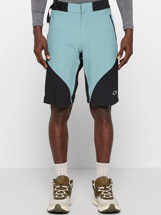 Foto van product 2-in-1 short Oakley