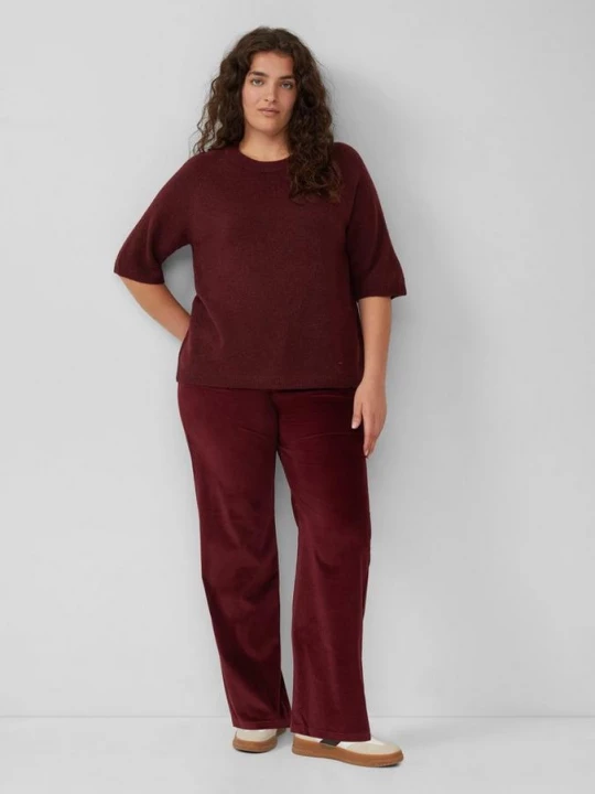 Foto van product 5-pocket corduroy broek van stretchmateriaal s.Oliver rood