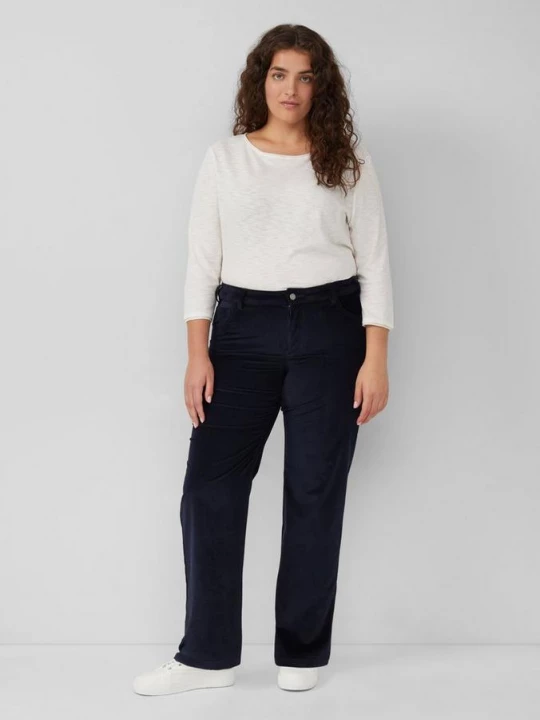 Foto van product 5-pocket corduroy broek van stretchmateriaal s.Oliver zwart