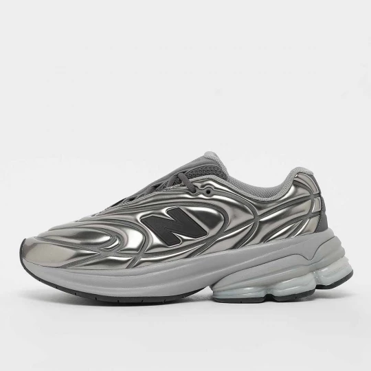 Foto van product 5030 New Balance zilver