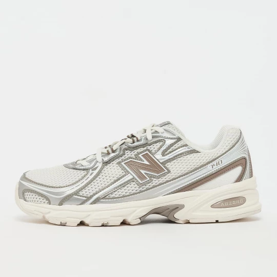 Foto van product 740 New Balance zilver