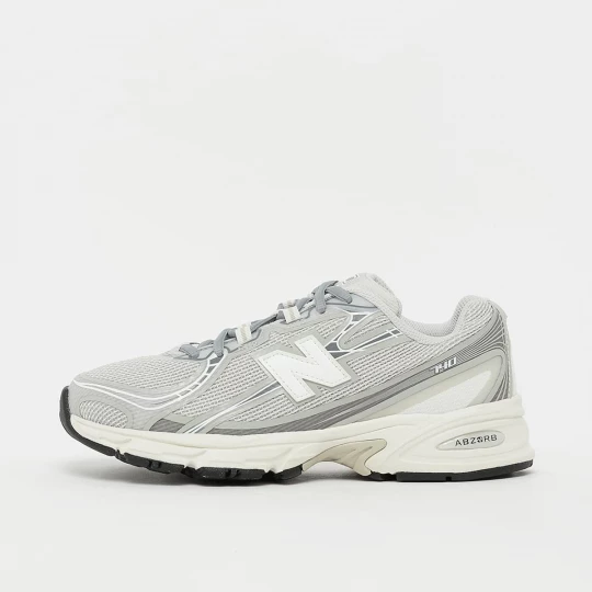 Foto van product 740 New Balance zilver