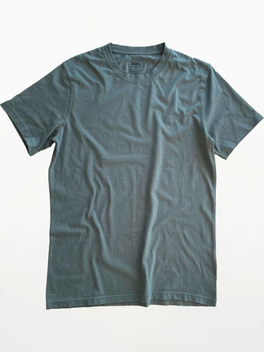 Foto van product A Question Of (AQO) Shirt 'Anders Tee Garment Dyed' duifblauw