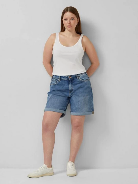 Foto van product Abby jeans / Halfhoog / Korte broek QS blauw