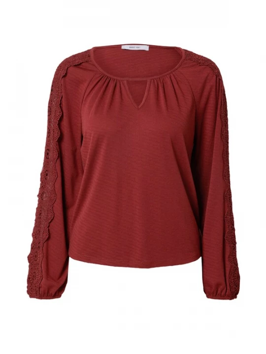 Foto van product ABOUT YOU Shirt 'Jeanina' rood