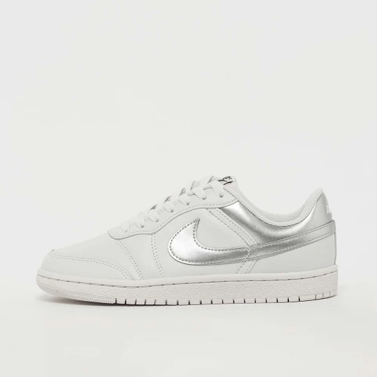 Foto van product Air Jordan Skyline Low wit
