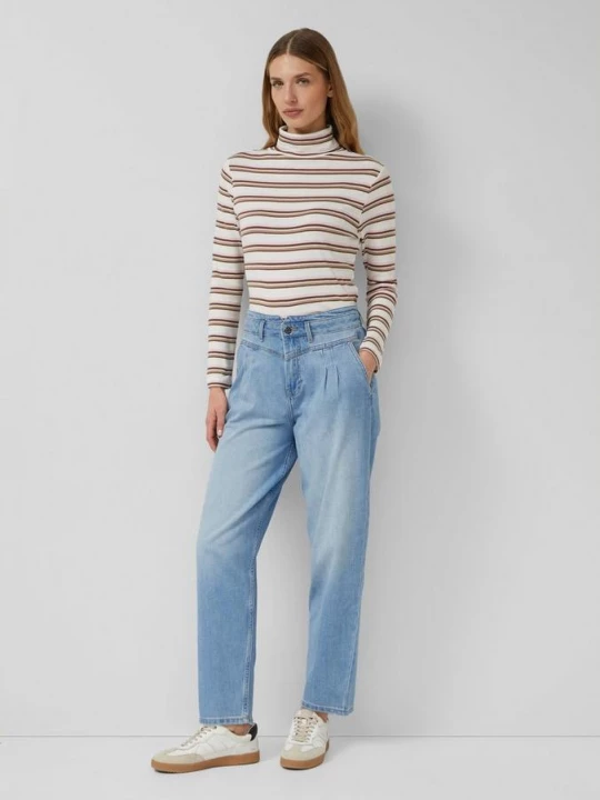 Foto van product Ankle Jeans / Loose Fit / High Rise / Tapered Leg s.Oliver blauw