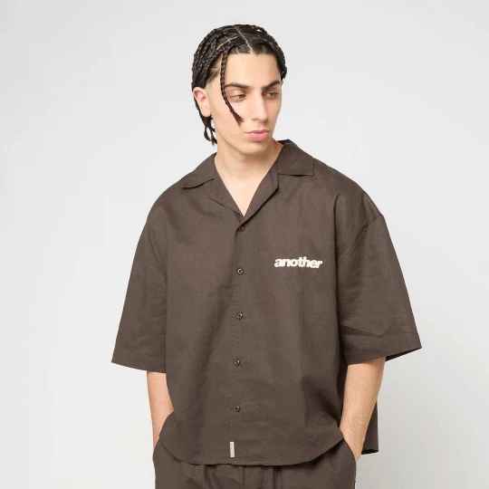 Foto van product Another Linen Short Sleeve Shirt Another Cotton Lab bruin