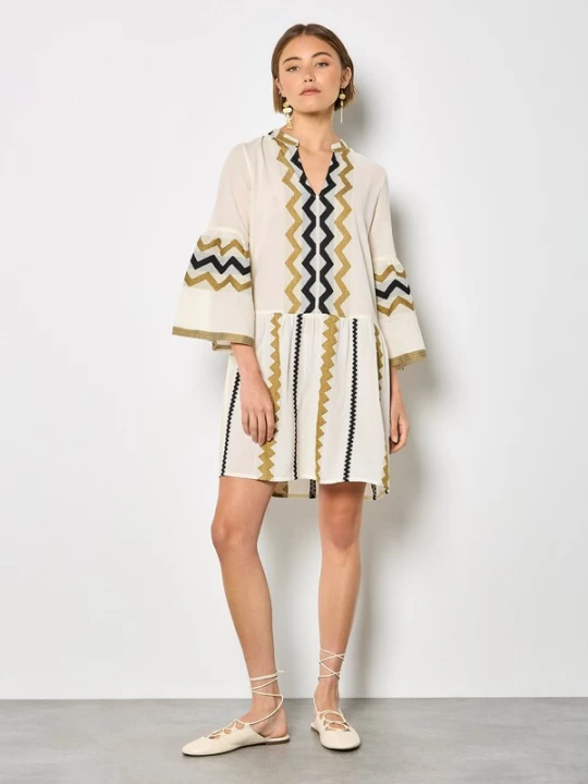 Foto van product Apricot Jurk ' ' beige