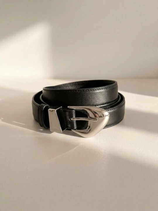 Foto van product ARMIE Riem 'The Sarah Leather Belt' zwart