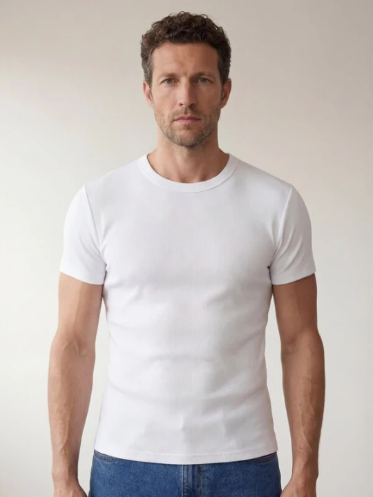 Foto van product ARMIE Shirt 'The Peter Slim-Fit Ribbed T-shirt - White' wit