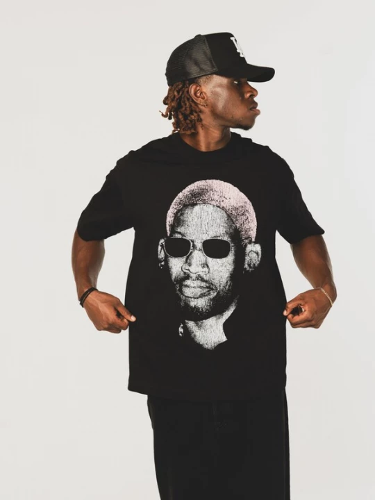 Foto van product ATELIER OF FAITH Shirt 'RODMAN - MISUNDERSTOOD SINCE DAY ONE' zwart