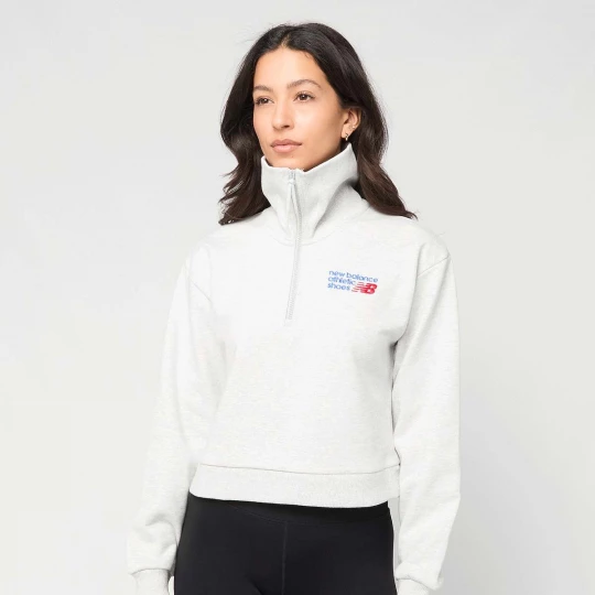 Foto van product Athletics Premium Logo Oversized Half Zip New Balance grijs