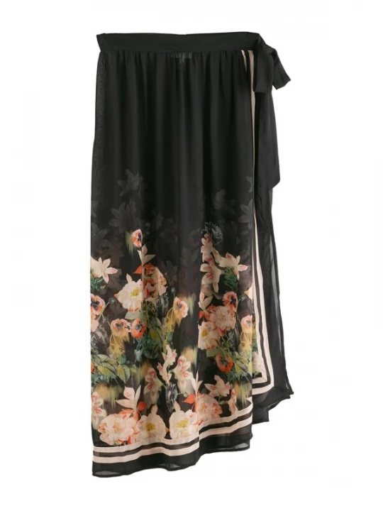Foto van product B by Ted Baker Strandlaken kiwi / pastelroze / lichtrood / zwart