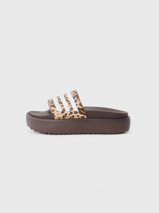 Foto van product Badslippers Adidas bruin