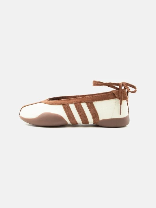 Foto van product Ballerina's met enkelbandjes adidas Originals crème