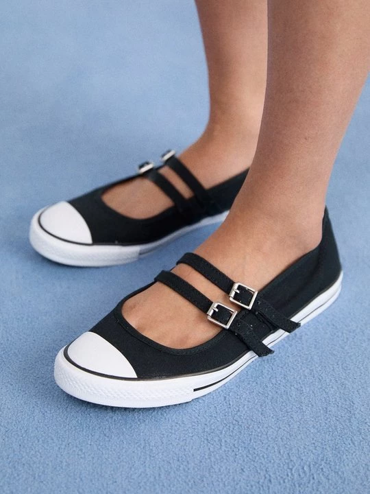 Foto van product Ballerina's met enkelbandjes Converse zwart