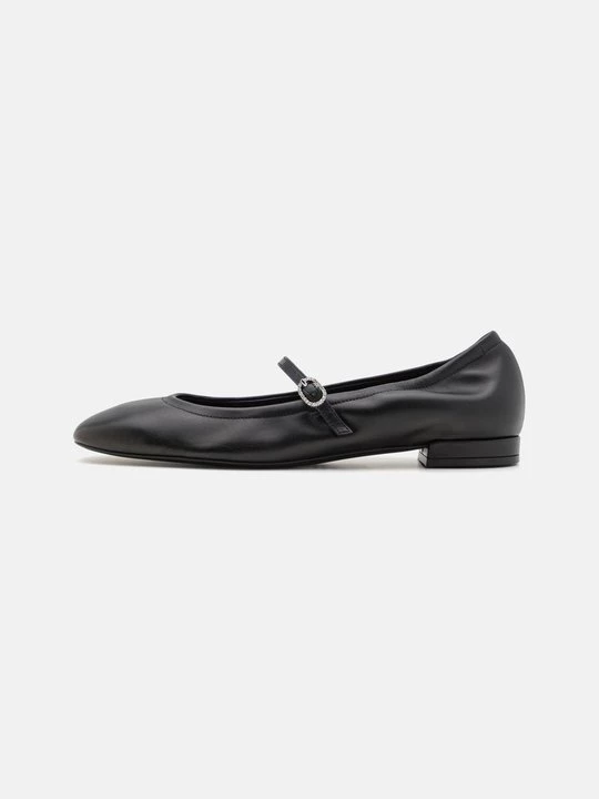 Foto van product Ballerina's met enkelbandjes Stuart Weitzman zwart