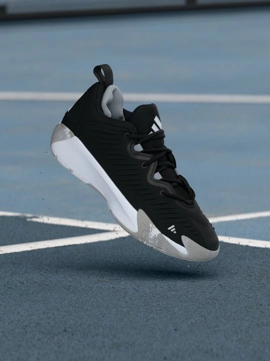 Foto van product Basketbalschoenen Adidas zwart