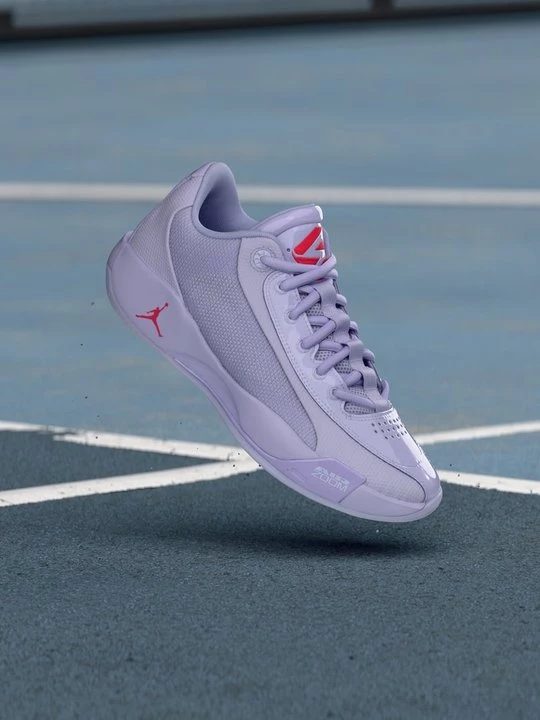 Foto van product Basketbalschoenen Jordan paars