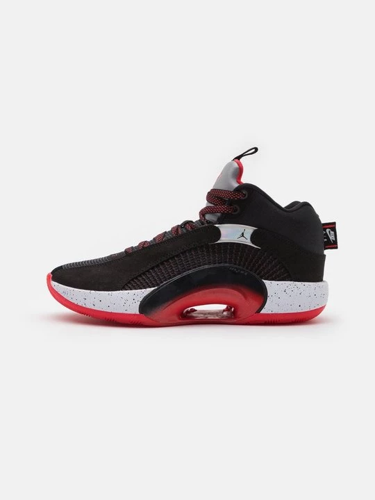 Foto van product Basketbalschoenen Jordan zwart