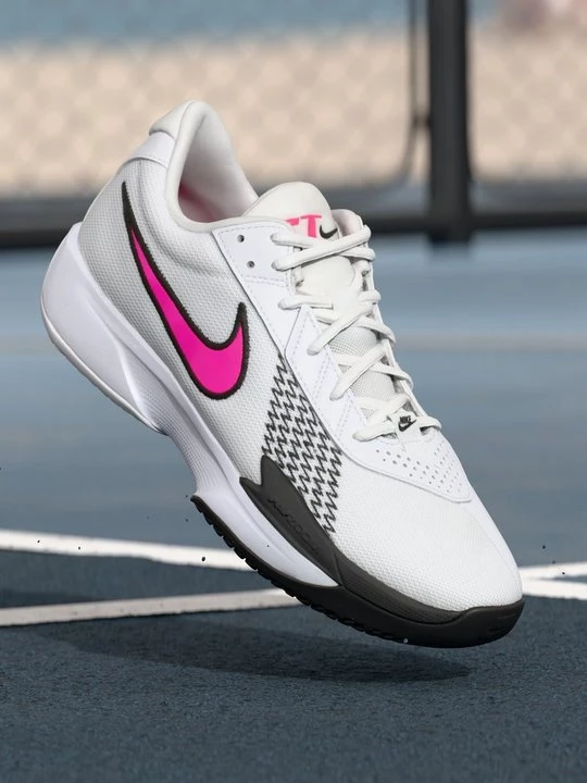 Foto van product Basketbalschoenen Nike wit