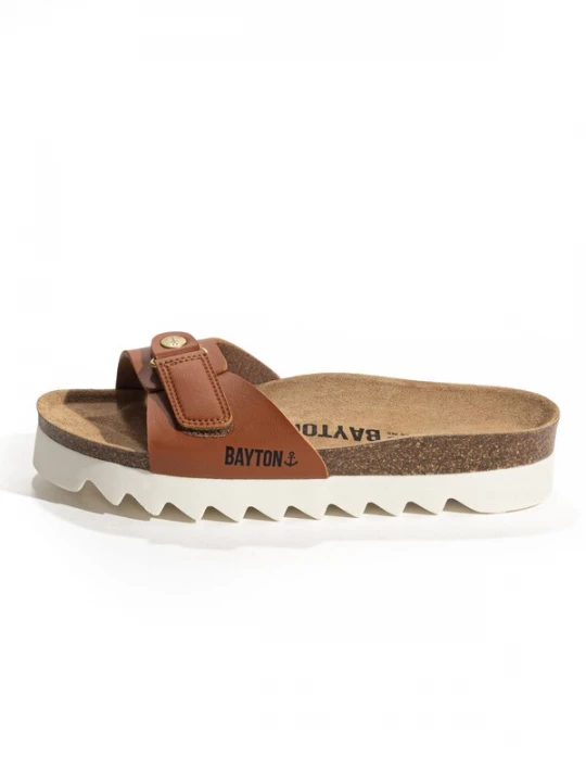 Foto van product Bayton Huisschoenen 'Bellinda' lichtbruin