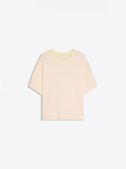 Foto van product Bershka Shirt lichtgeel / lichtroze