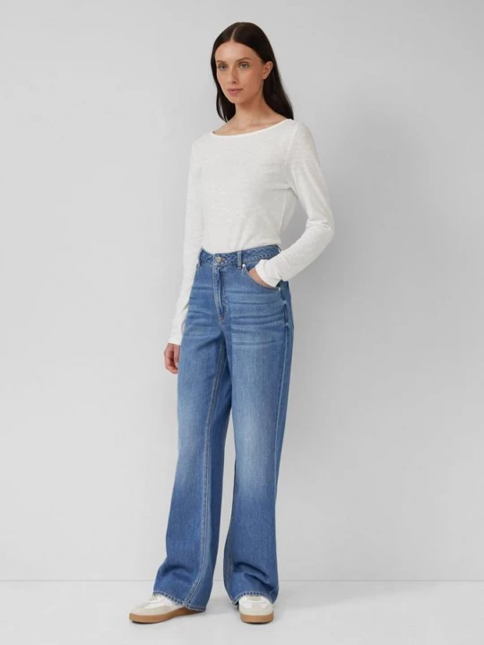 Foto van product Beth Vriend / Relaxed Fit / Halfhoog / Rechte pijp s.Oliver blauw