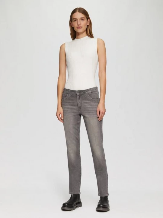 Foto van product Betsy jeans / slim fit / mid rise / slanke pijp / met ritsdetail s.Oliver grijs
