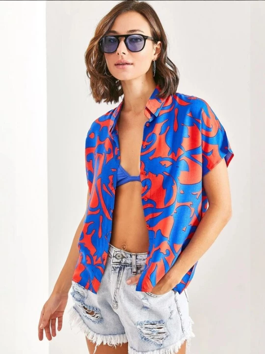 Foto van product Bianco Lucci Blouse blauw / kreeft / zwart