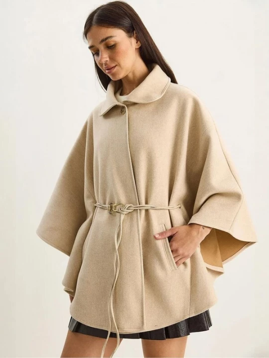 Foto van product Bianco Lucci Tussenmantel beige
