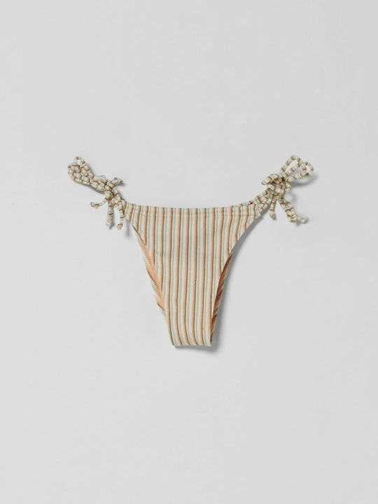 Foto van product Bikinibroekje Bershka camel