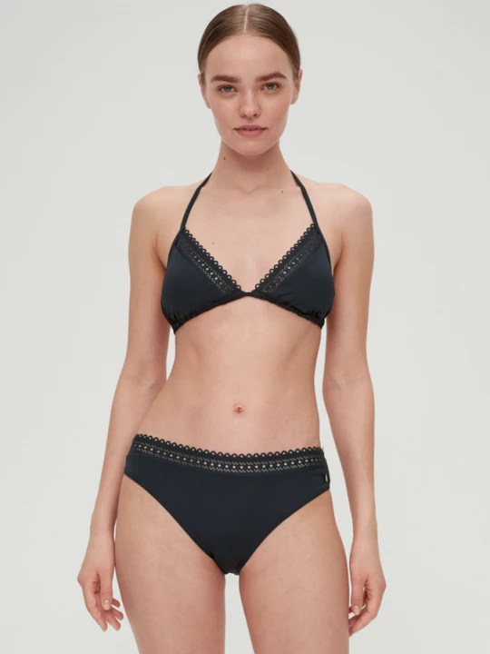 Foto van product Bikinibroekje met broderie s.Oliver zwart