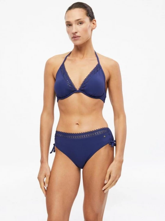 Foto van product Bikinitop in haltermodel, met broderie s.Oliver blauw