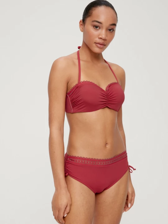 Foto van product Bikinitop met bandeaumodel en plooitjes s.Oliver rood