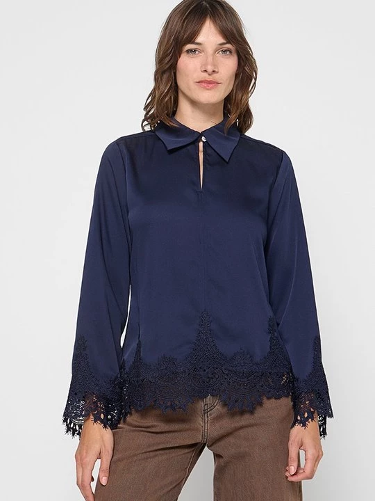 Foto van product Blouse Bruuns Bazaar donkerblauw