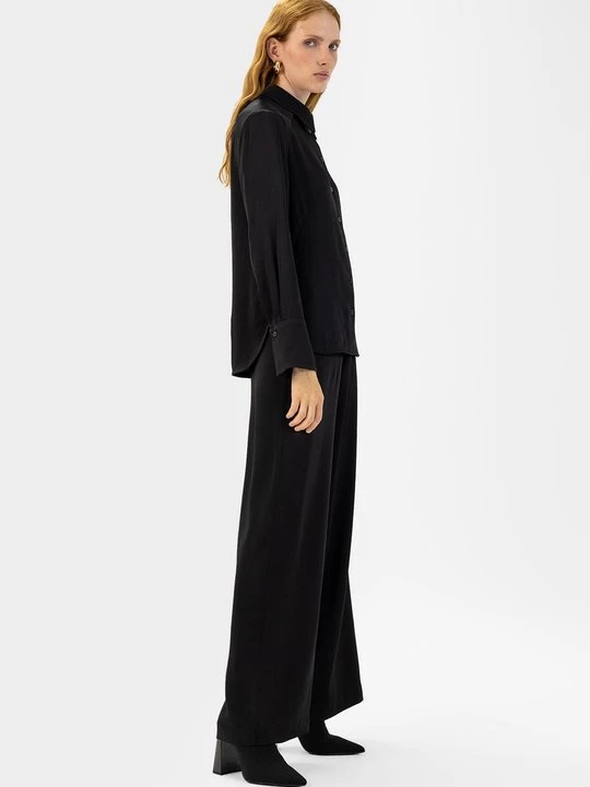 Foto van product Blouse IVY & OAK zwart
